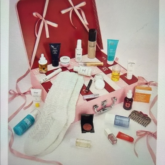 Live Show Listing 2025 Revolve adventure calendar Mystery grab.:))Live Show Only - Picture 4 of 6